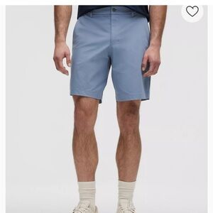 Lululemon Men's Commission Short Slim *Warpstreme 9" - Size 30 - Chambray